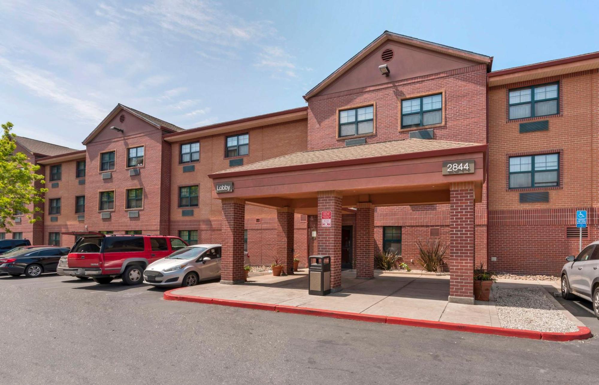 Extended Stay America Suites - Stockton - March Lane Bagian luar foto